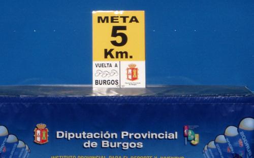 Pancarta 5 km. meta